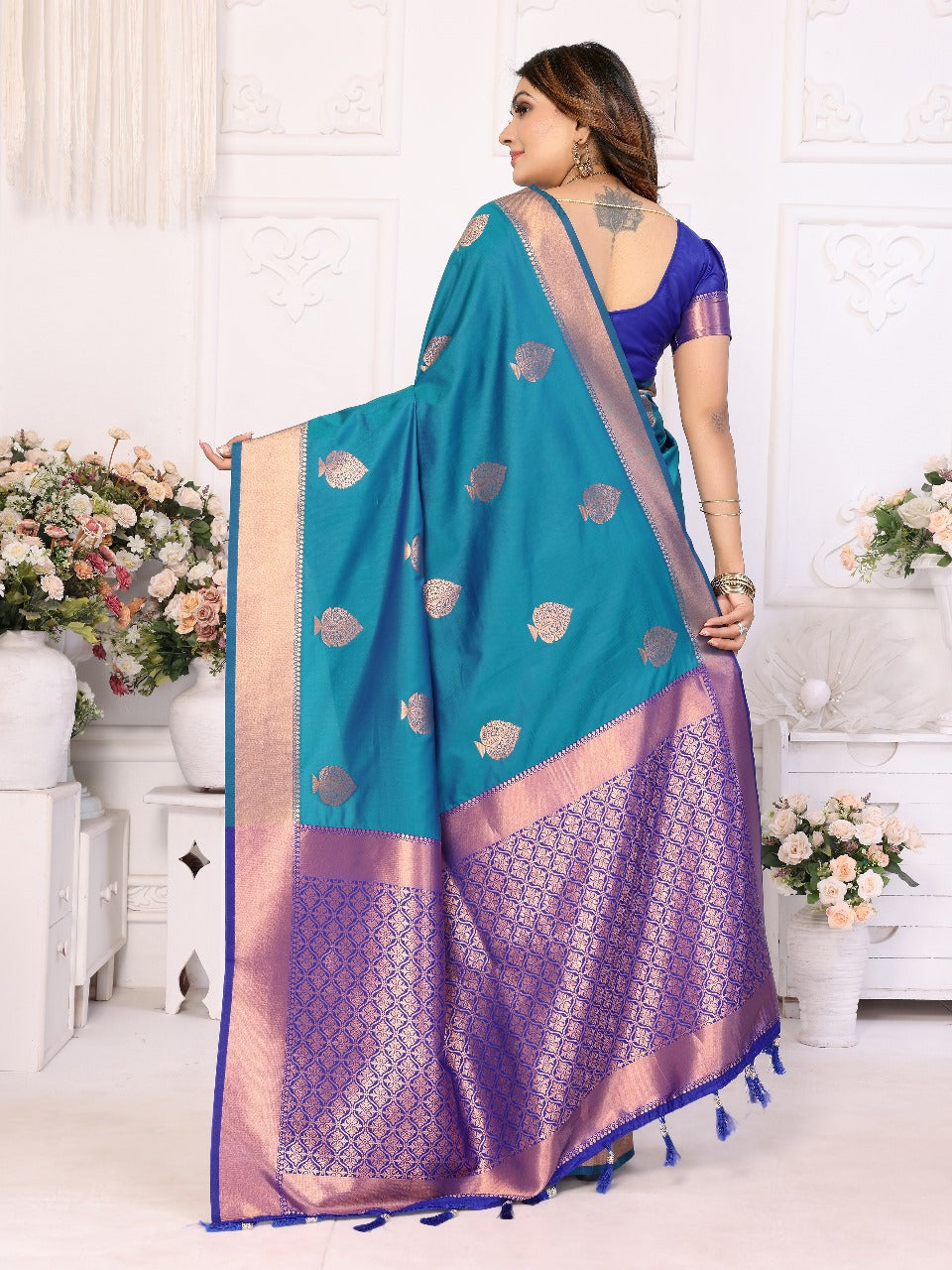 Graceful Soft Silk Sky Blue Color Saree