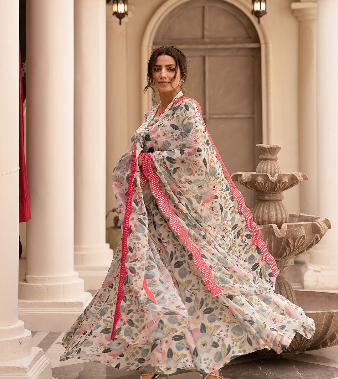 Captivating Sinon Multicolor Gown