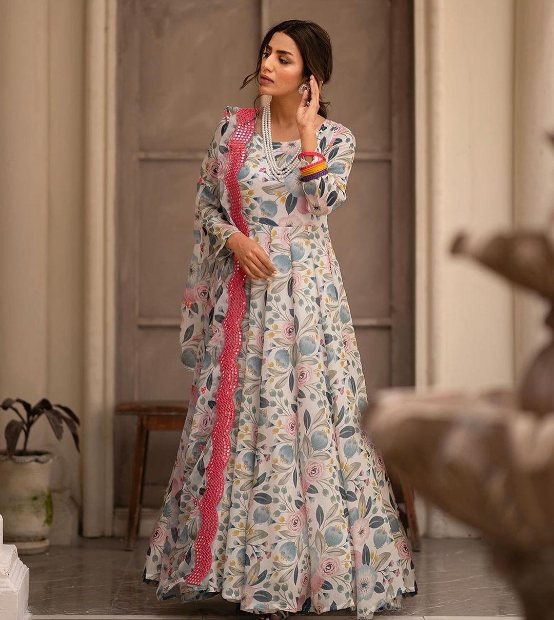 Captivating Sinon Multicolor Gown