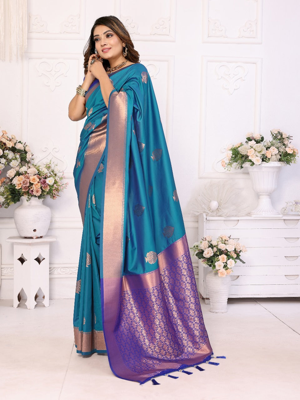 Graceful Soft Silk Sky Blue Color Saree