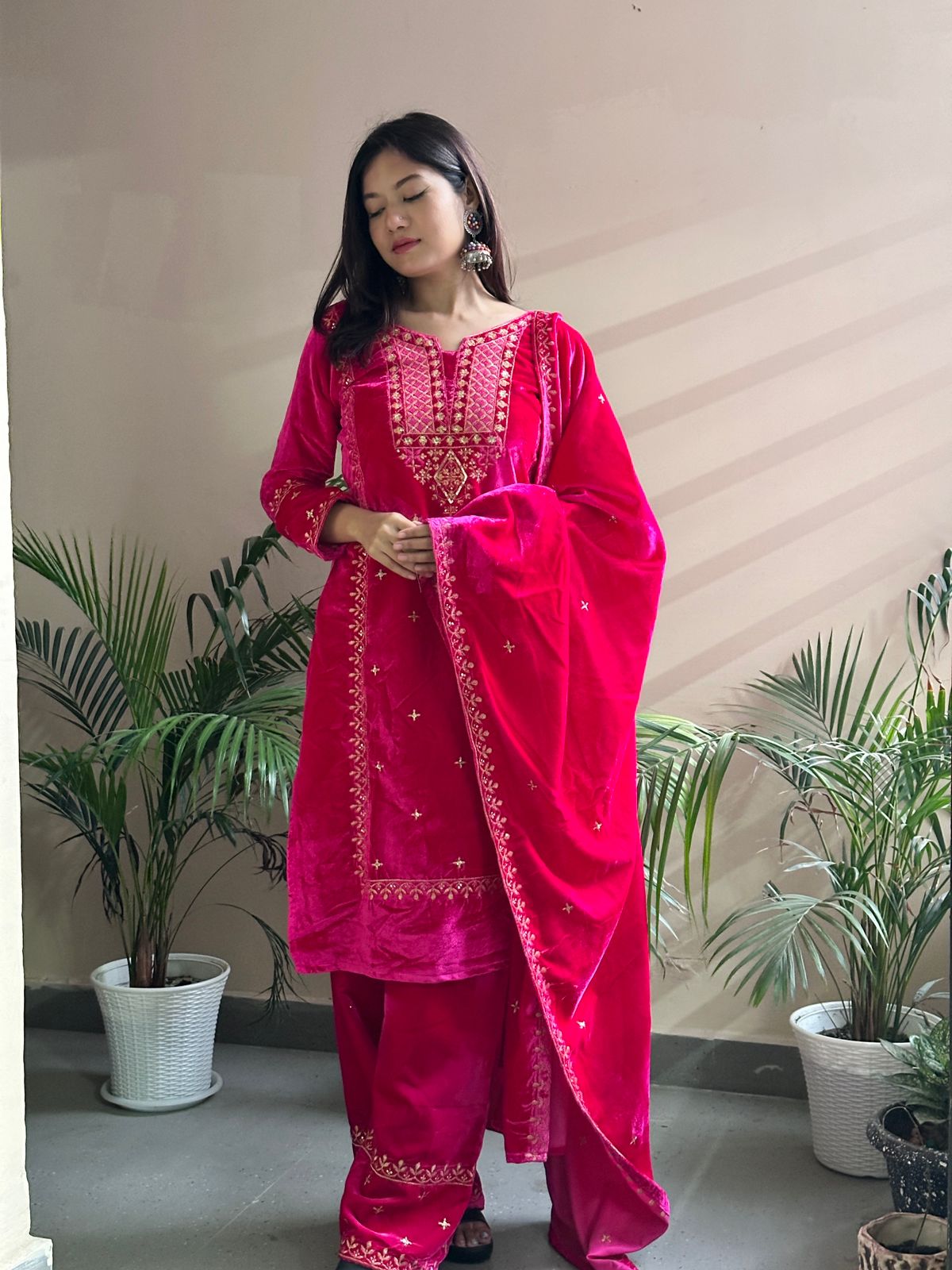 Flattering  Pink Color Velvet Thred Work Anarkali Suit