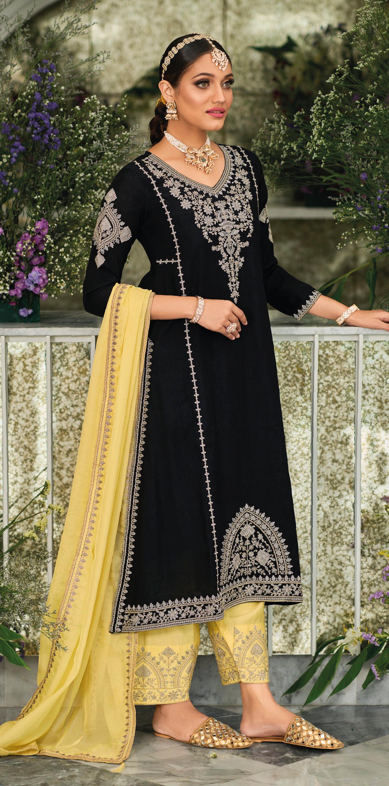 Delightful Embroidered Work Black Color Anarkali Suit