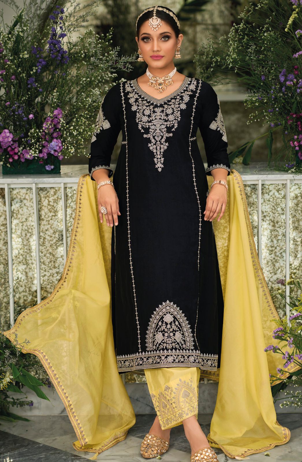 Delightful Embroidered Work Black Color Anarkali Suit