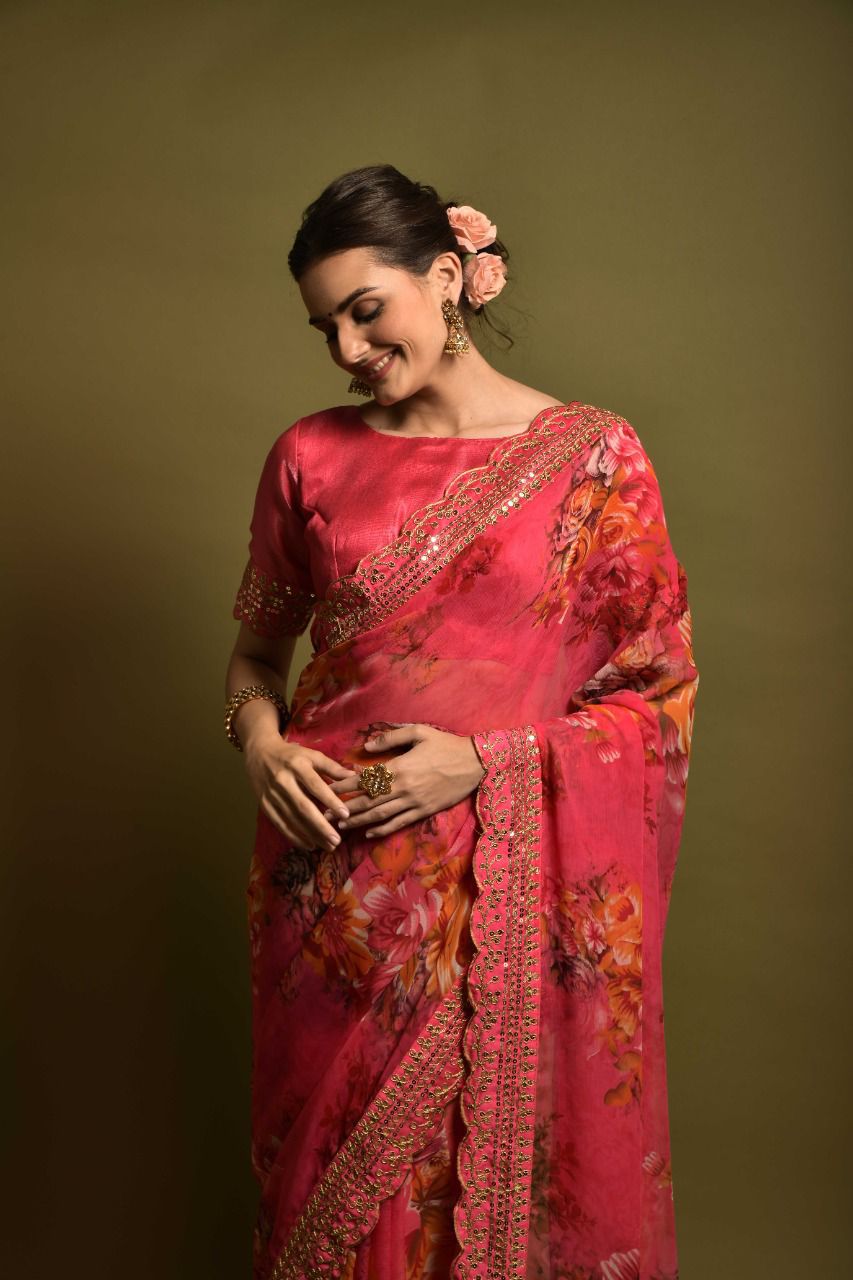 Innovative Pink Color Floral Printed Saree