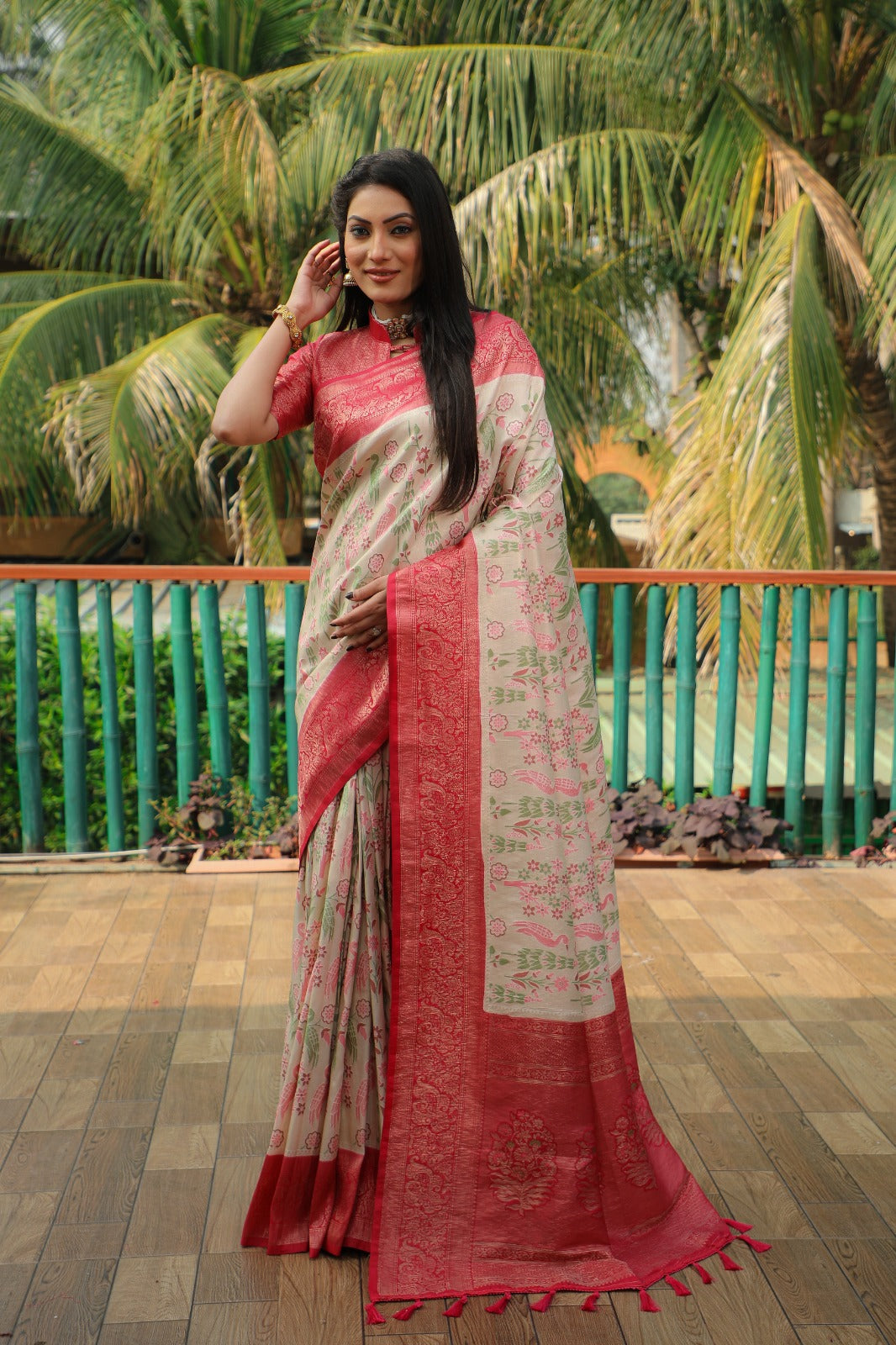 Cream Kanjivaram Silk Saree with Contrast Border main image 0