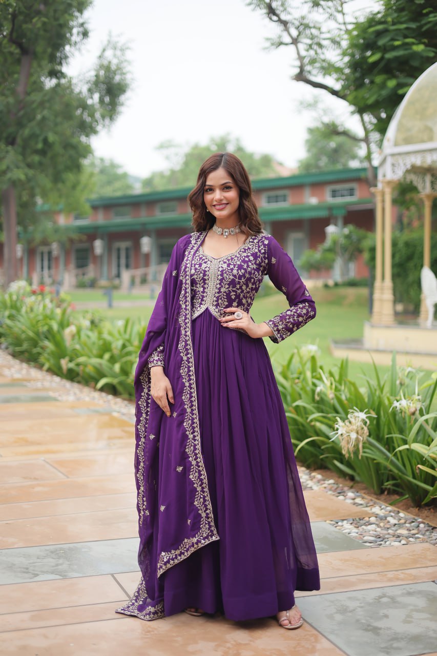 Fancy Neck Pattern Purple Color Glimmering Gown