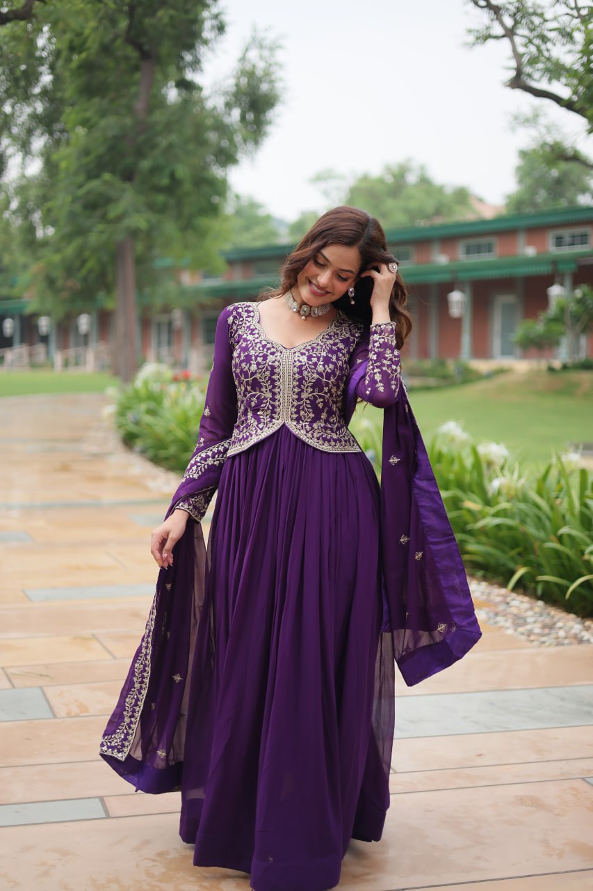 Fancy Neck Pattern Purple Color Glimmering Gown