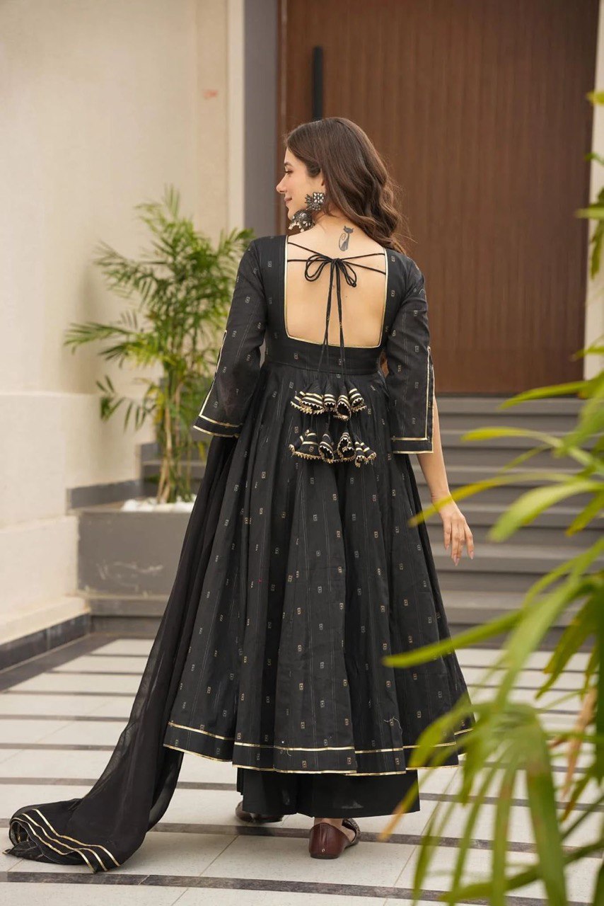 Awesome Chex Digital Printed Black Color Gown