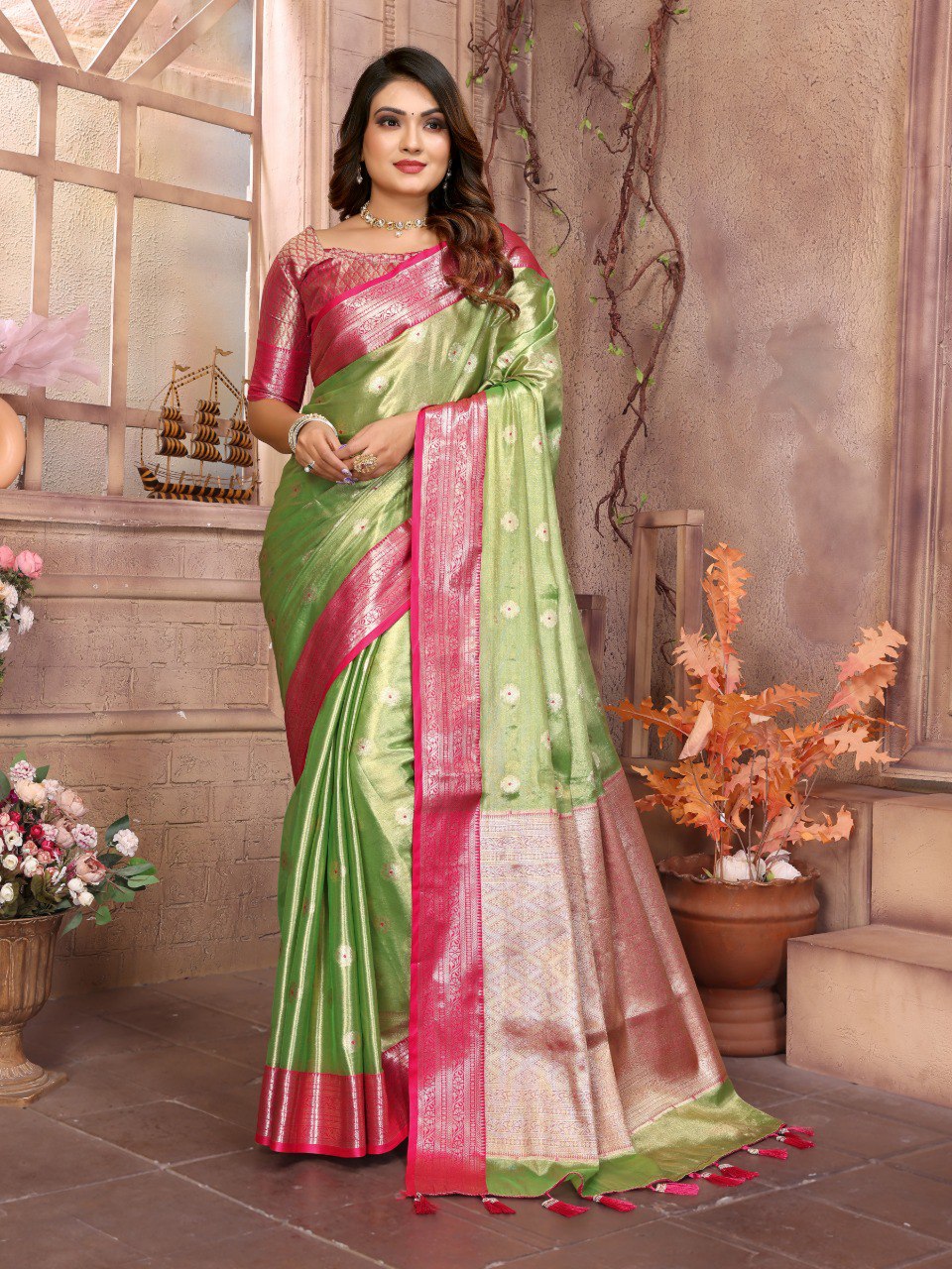 Pattern Wedding & Party Wear Tissue Silk Green Color Saree