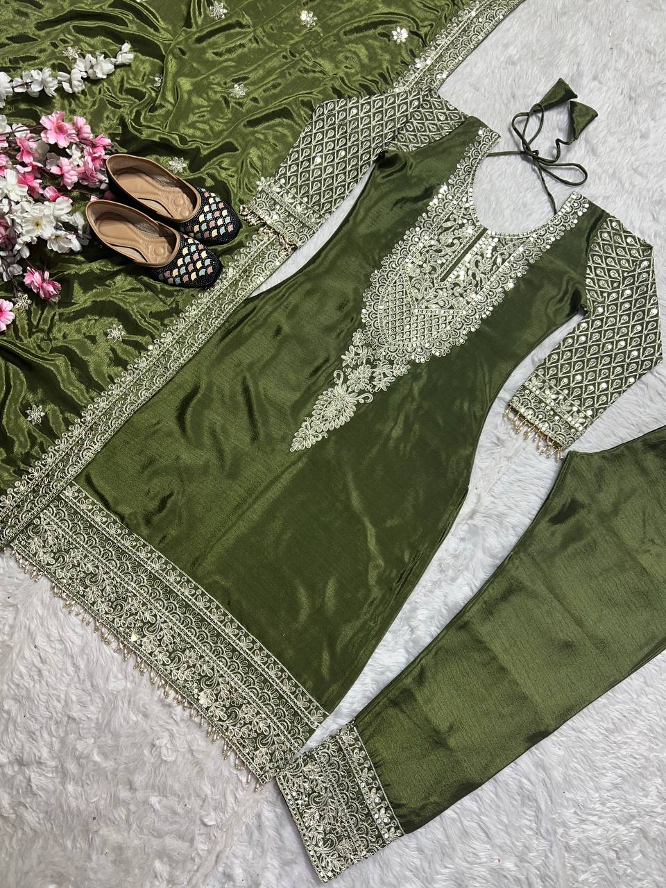 Superhit Chinnon Silk Mehndi Wear Salwar Suit