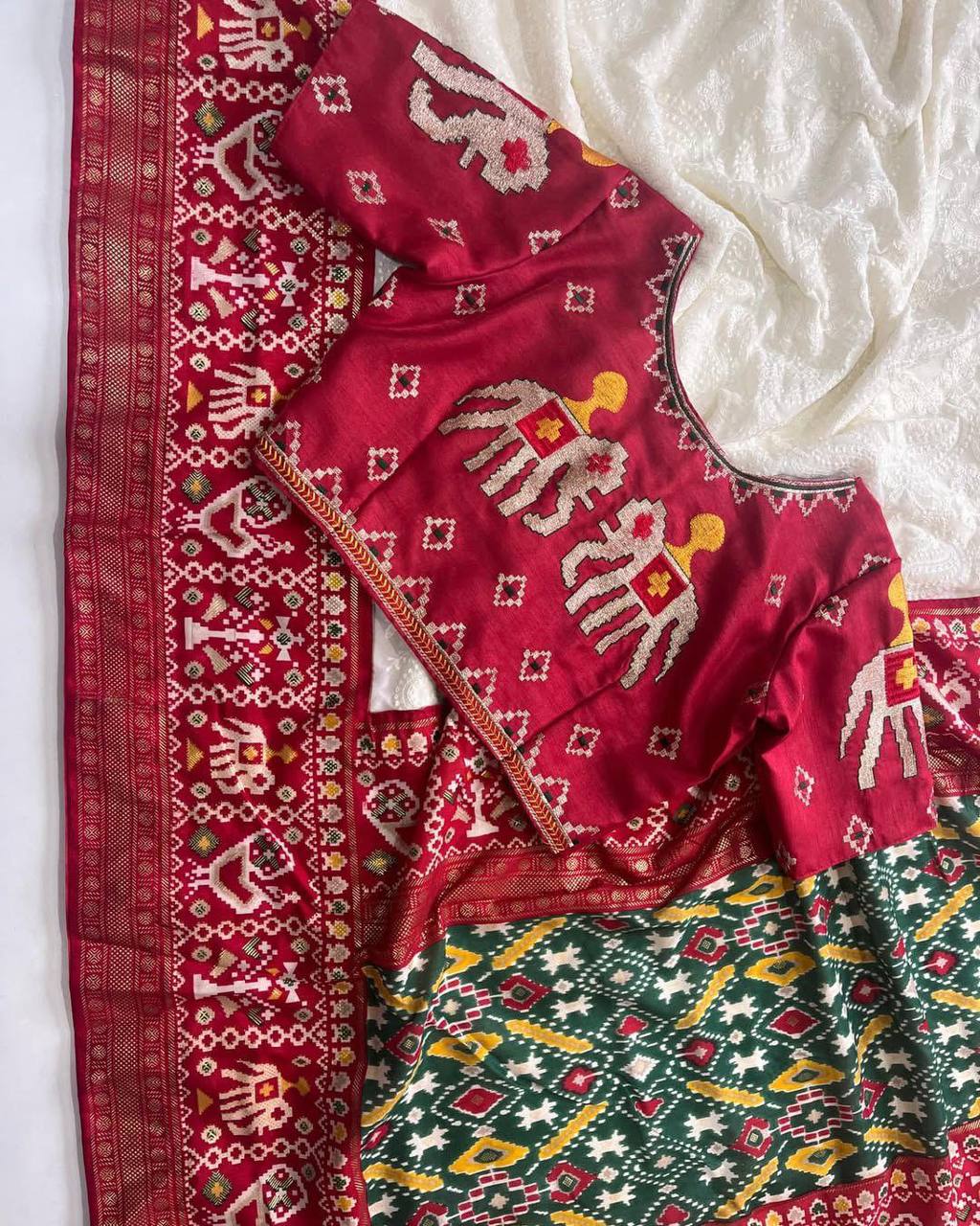 Wedding Wear Special Foil Printed White Color Saree