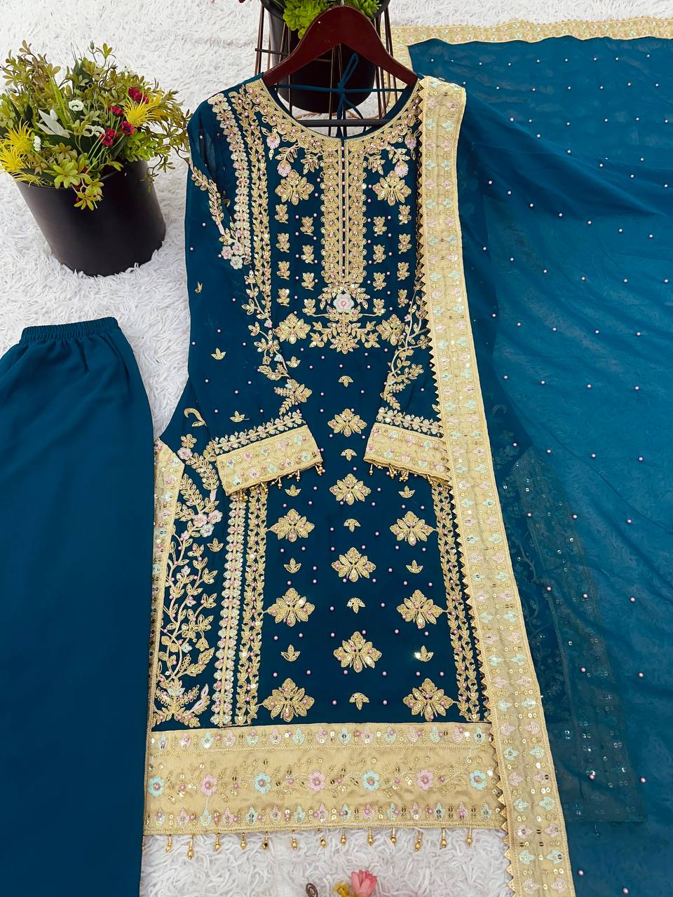 Graceful Georgette Blue Color Salwar Suit