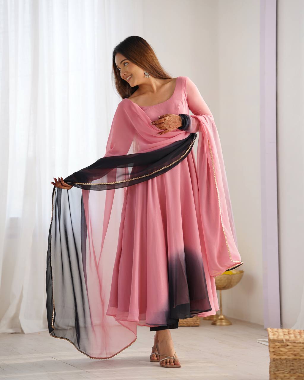 Elegant Georgette Onion Pink Color Anarkali Suit