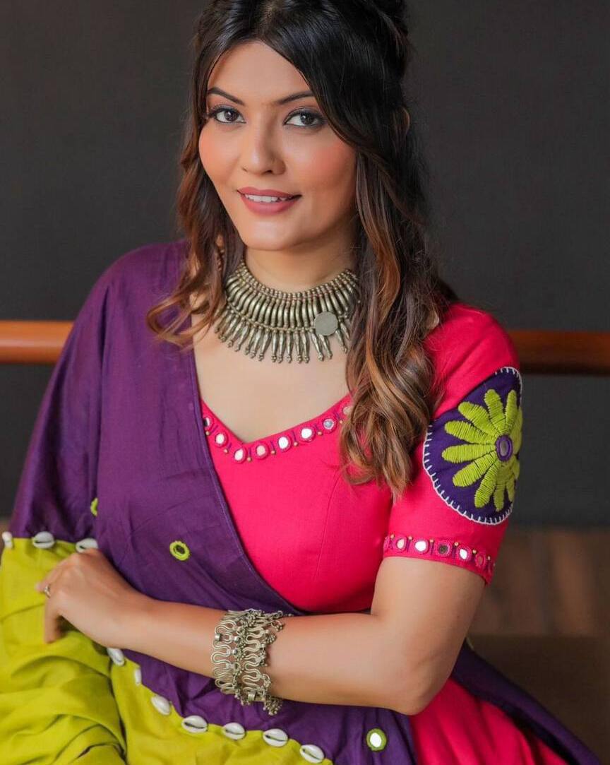 Thread Work Pink Color Navratri Special Lehenga Choli