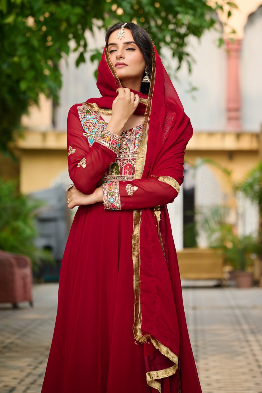 Multi Thread Work Red Color Exclusive Gown