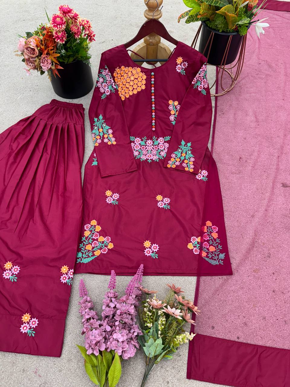 Pink Color Flower Printed Stunning Salwar Suit