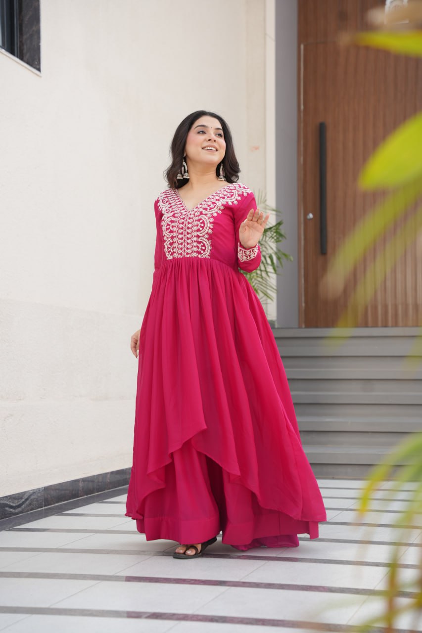 Pink Color Georgette V Neck Innovative Gown