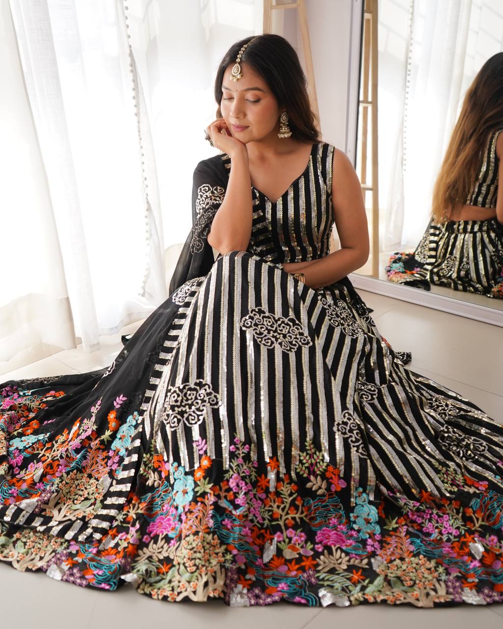 Awesome Black Georgette Thread Work Lehenga Choli