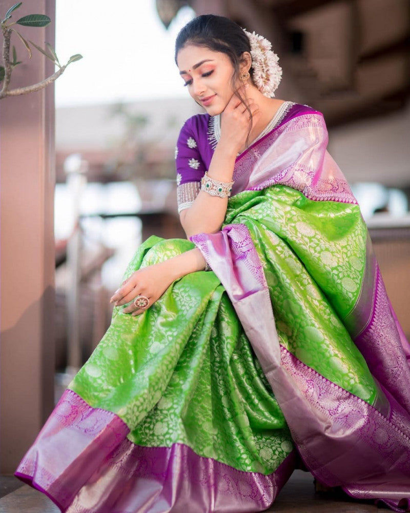 Casipillai Designer Collection - My beautiful bride, Shagana in this  stunning Green Silver Jari Kanchipuram by @casipillaidesignercollection.  The blouse was specially made as matching brocade blouse to go with the  saree MUAHS,