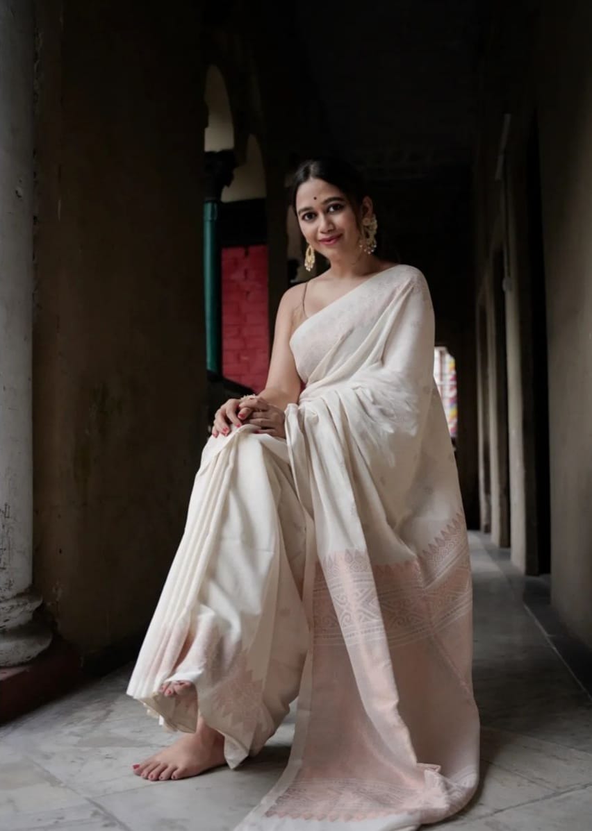 Festival Wear White Color Weaving Silk Saree