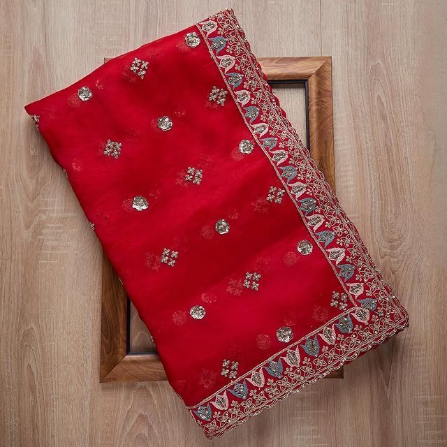 Stylish Red Color Thread Work Rangoli Silk Saree