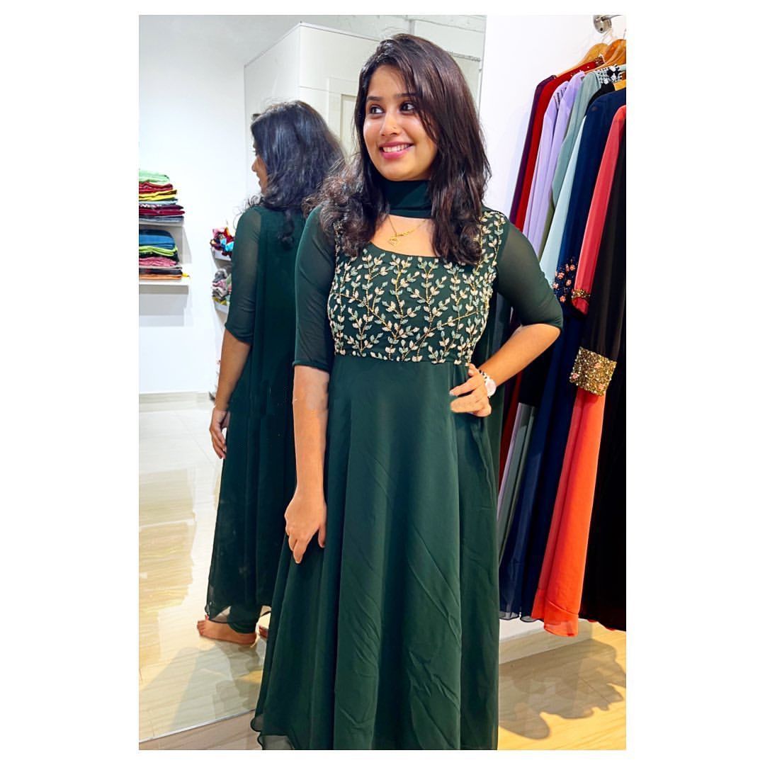 Function Wear Green Color Hand Work Gown