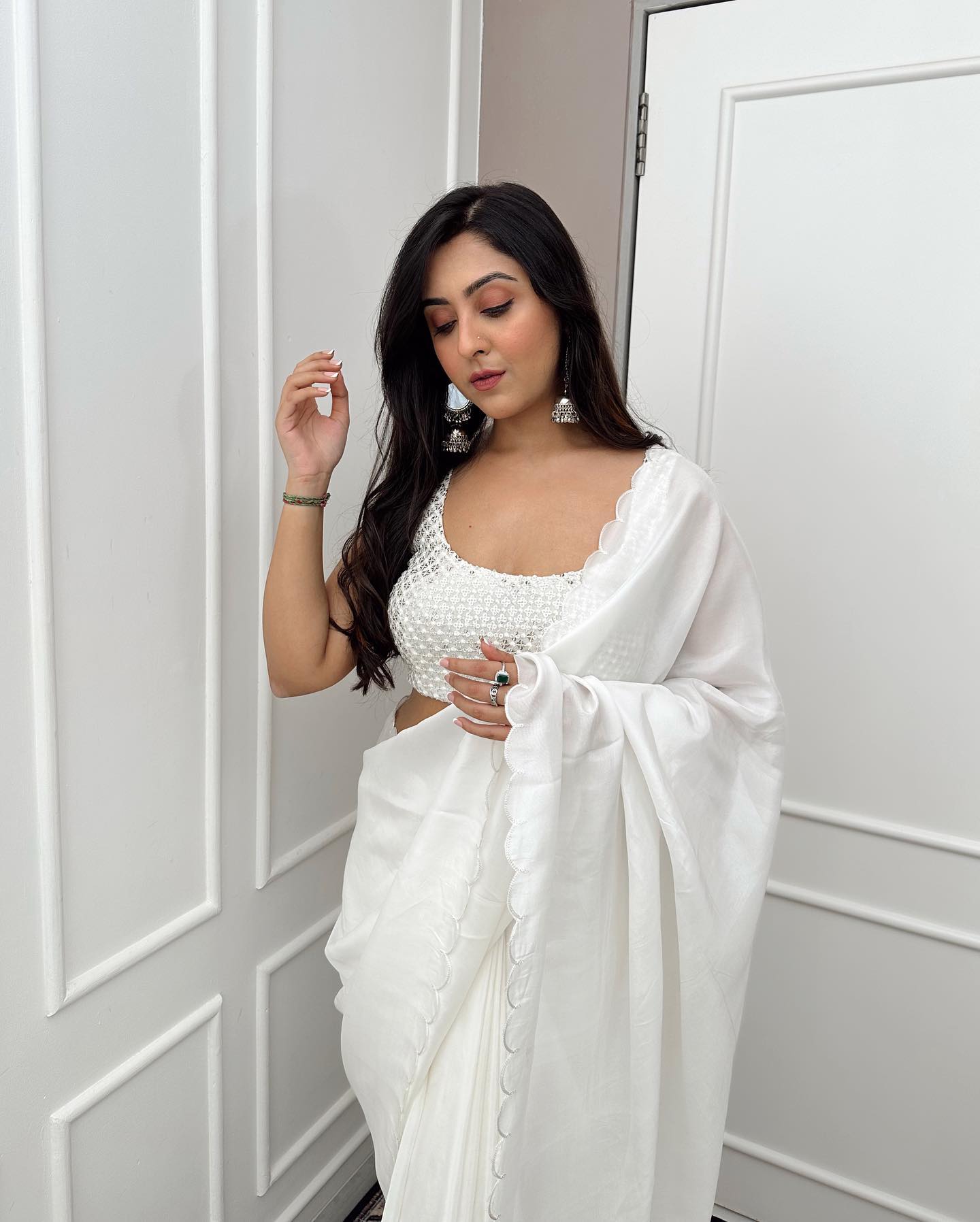 Rangoli Silk White Saree With Glimmering Work Blouse