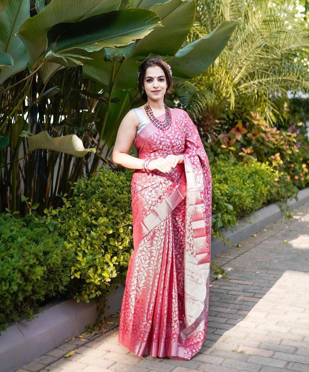 Glorious Pink Color Soft Silk Silver Zari Weaving Saree